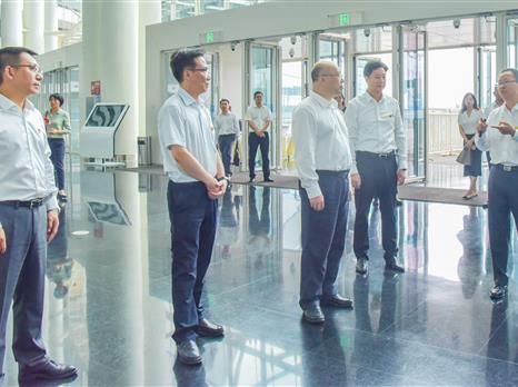 省委常委、组织部部长王正谱赴四川国际博览集团调研指导工作